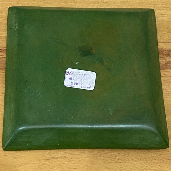 Green Cat Hand-carved Soapstone 4”X4” Square Trinket Dish - Picture 7 of 8